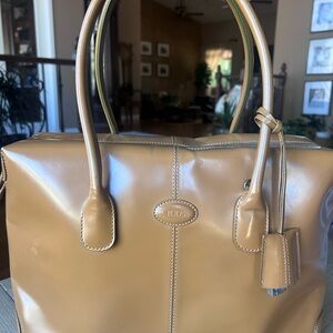 TOD'S Tan Leather Tote with Top Handles